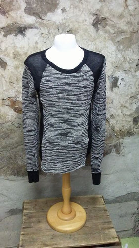 Chandail gris et noir Dynamite S