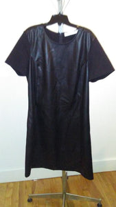 Robe noire Contemporaine gr16
