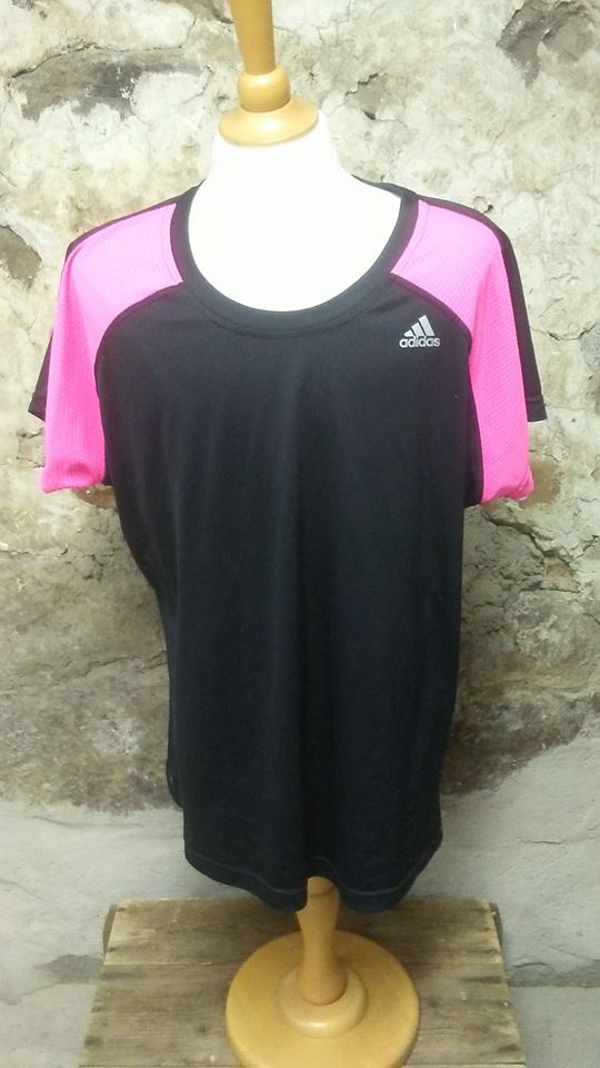 T-shirt noir et rose Adidas L