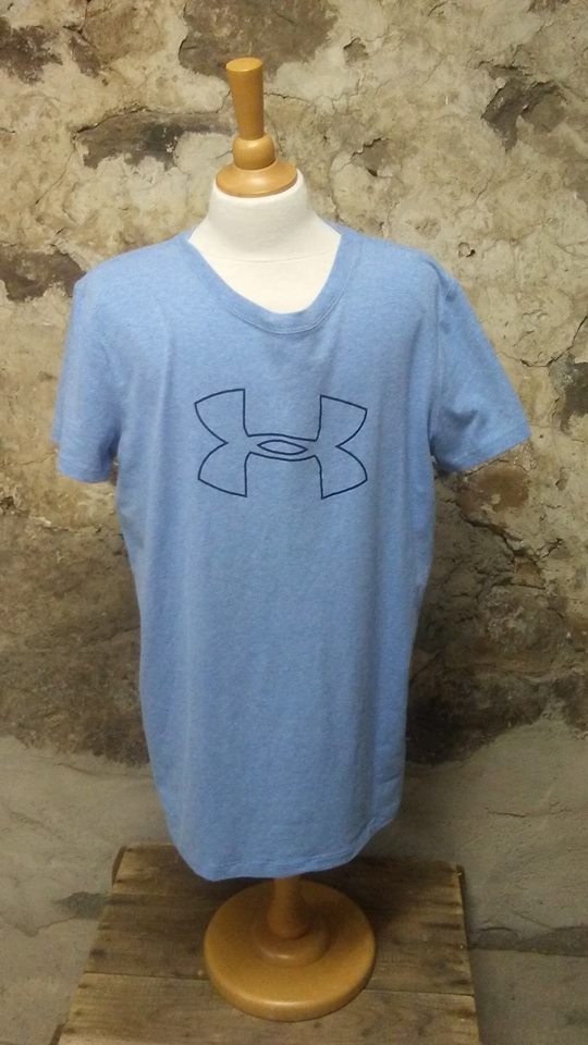 T-shirt bleu pâle Under Armour M